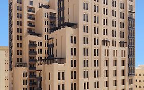 حياة بلايس دبي منطقة الوصل